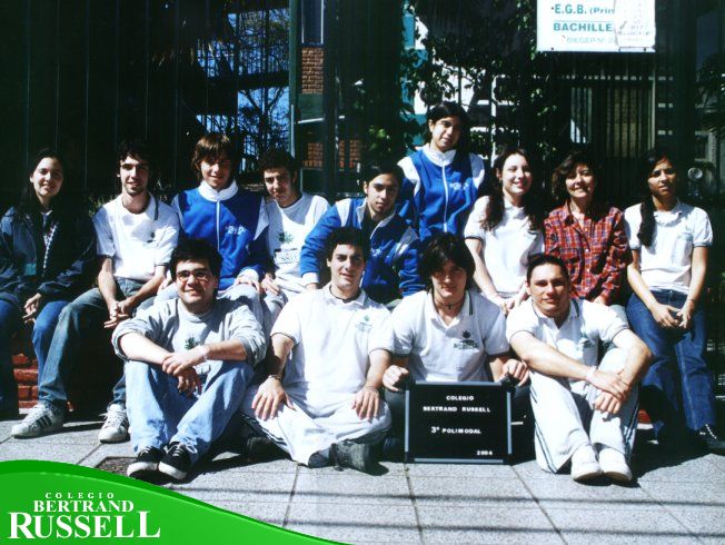 Foto de promoción 8ª PROMOCIÓN Polimodal 3ºA 2004